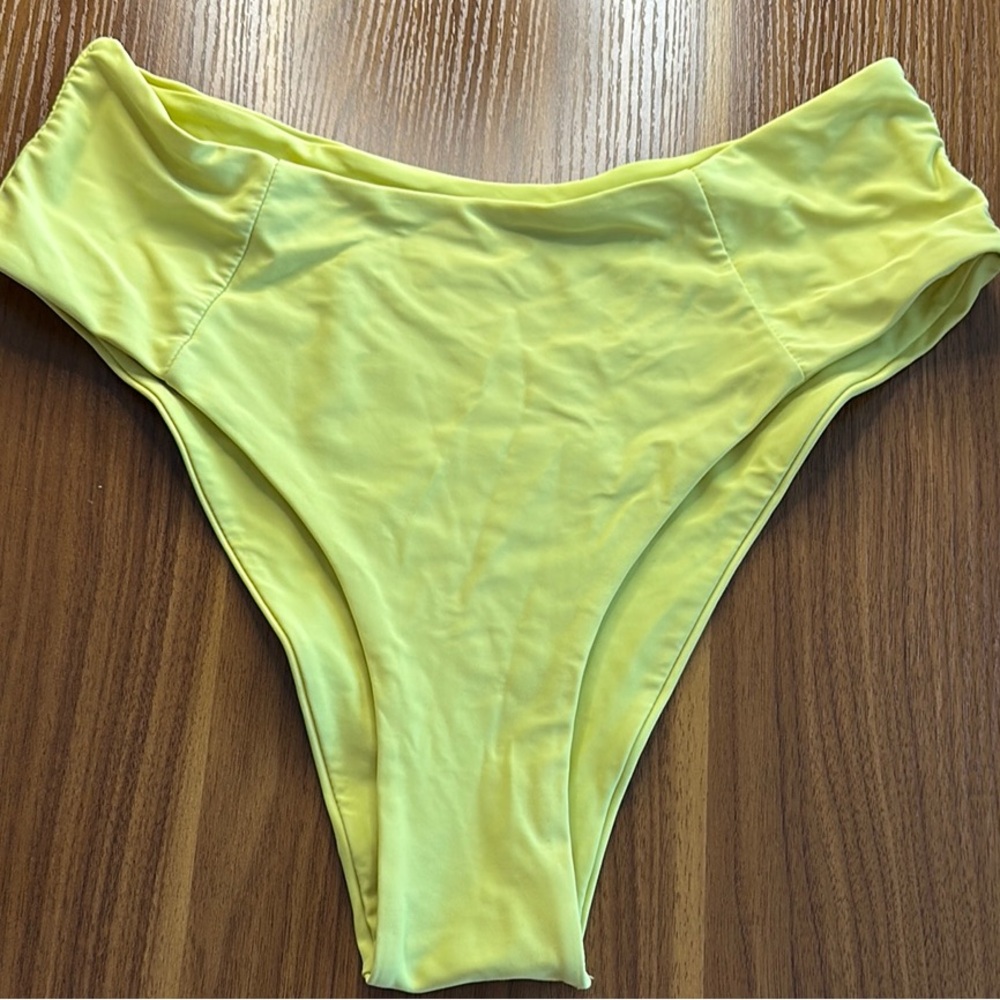 EUC Vibrant Yellow High-Cut Bikini Bottom 👽 👽